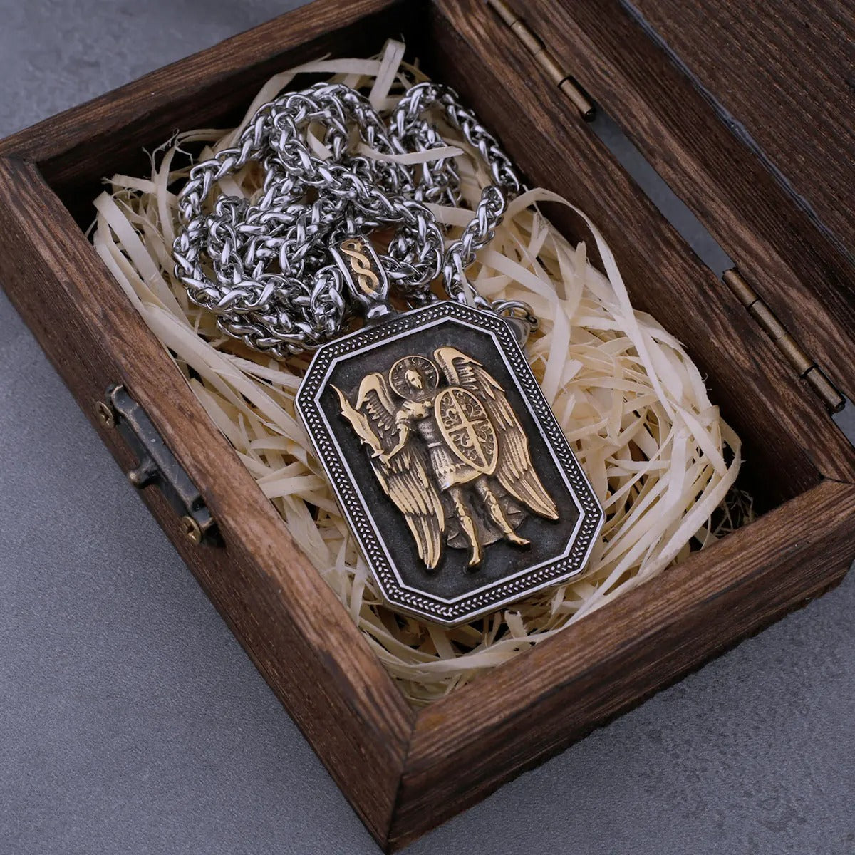 Stainless Steel St. Michael Archangel Cross Shield Necklace Men's Fashion Biker Amulet Pendant Necklace Jewelry Accessories