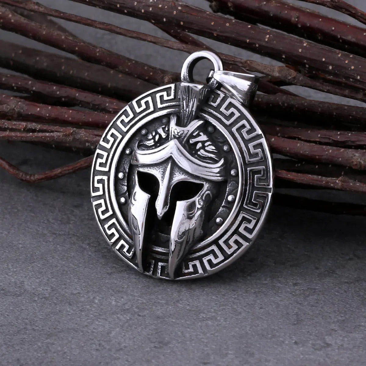Vintage Norse Spartan Warrior Mask Necklace Men's Punk Viking Amulet Pendant Necklace Fashion Charm Stainless Steel Jewelry Gift