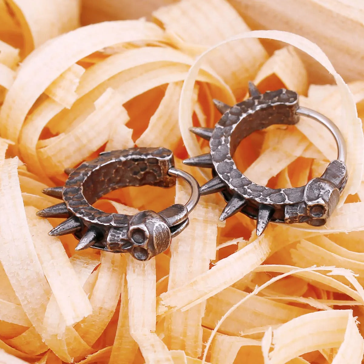 Fashion Black Skull Simple Earrings For Men Stainless Steel Hip Hop Rock Biker Earrings Punk Vintage Skeleton Jewelry As Gift