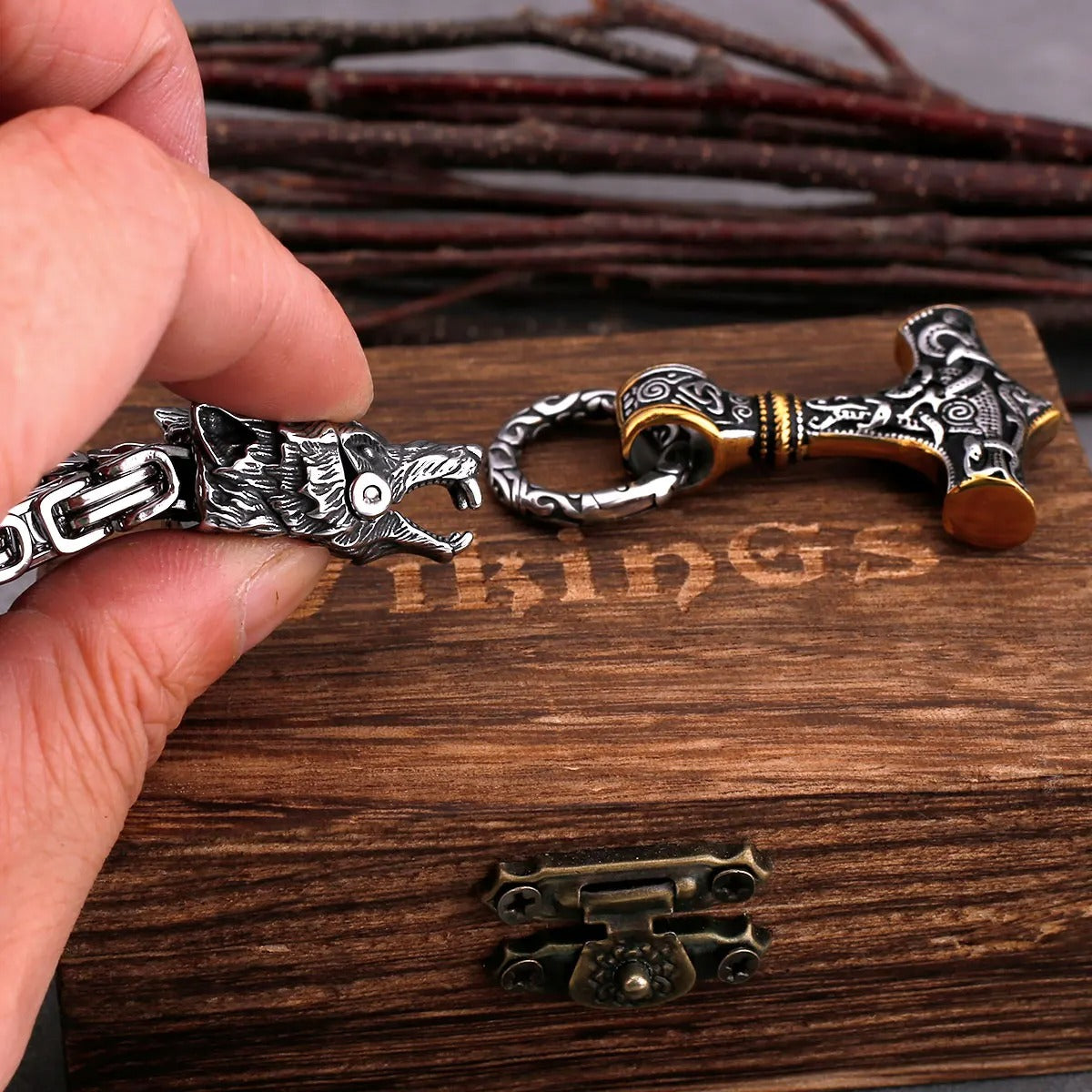 Glamorous Stainless Steel Wolf Head Necklace Viking Creativity Thor's Hammer Pendant Punk Hip Hop Rock Party Cool Jewelry Gifts