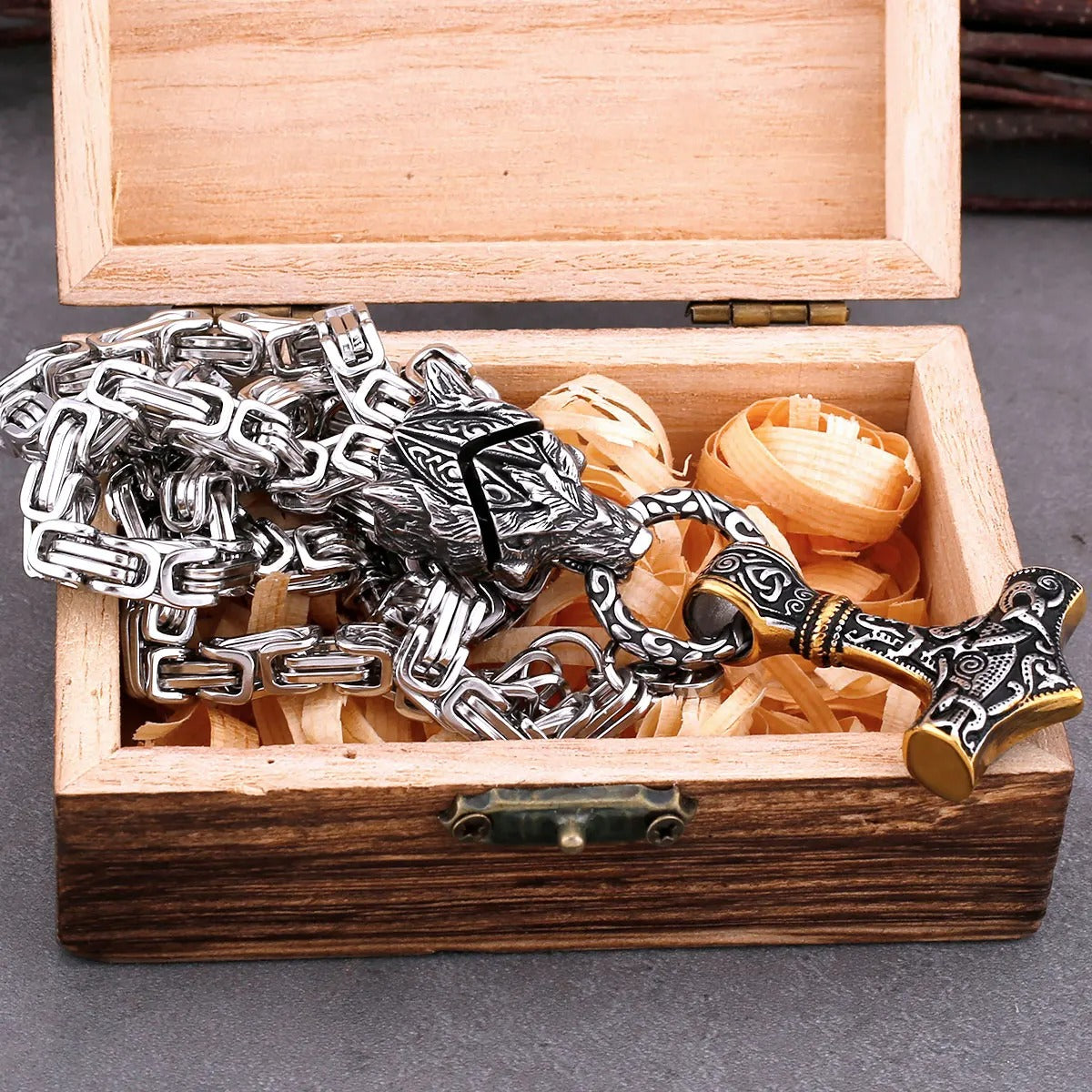 Glamorous Stainless Steel Wolf Head Necklace Viking Creativity Thor's Hammer Pendant Punk Hip Hop Rock Party Cool Jewelry Gifts