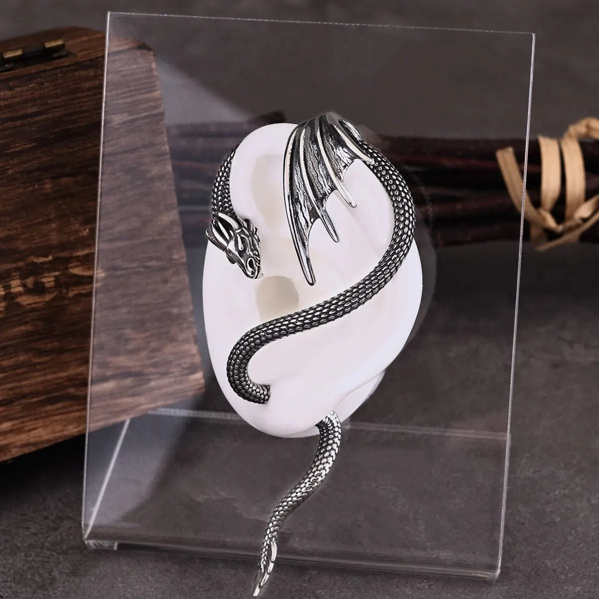 Creative Design Dragon Clip Earring Women Fashion Stainless Steel Animal Wing Non-piercing Ear Cuff Wedding Party Jewelry Gift